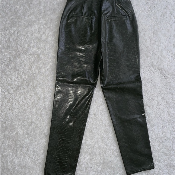 Byegreis Haley faux leather croc pants olive green M - Picture 10 of 10